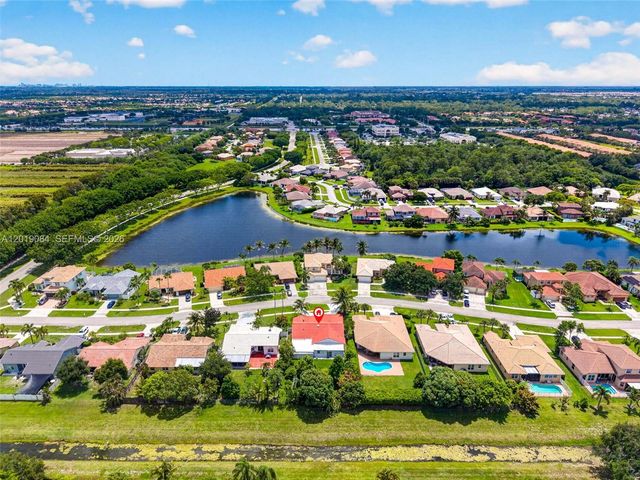 3462 Harness Circle, Wellington, FL 33449