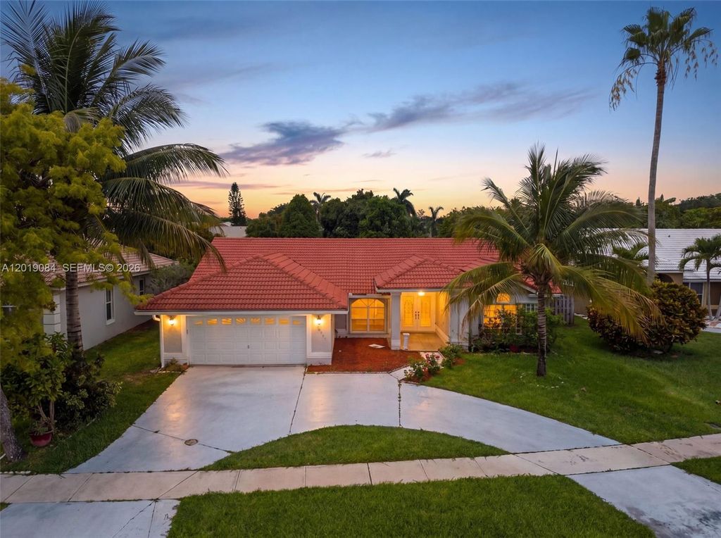 3462 Harness Circle, Wellington, FL 33449