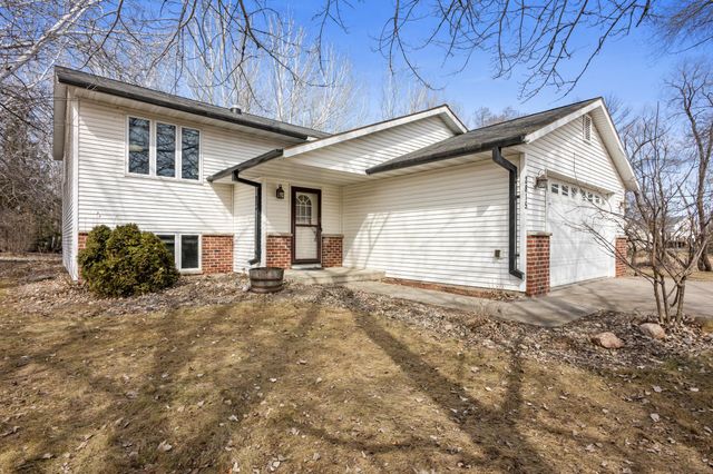 2815 Crestwood Drive NE, Alexandria, MN 56308