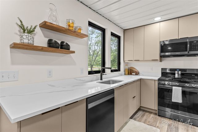2628 Hamilton Road, Muskegon, MI 49445