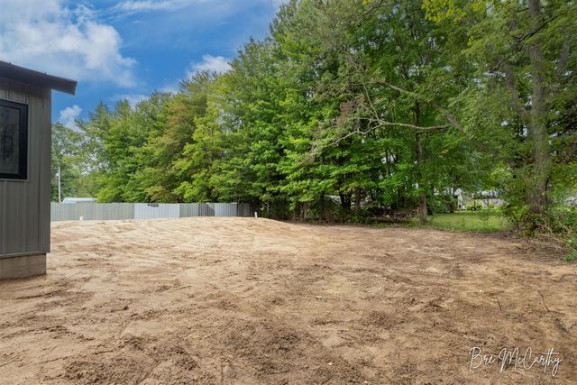 2628 Hamilton Road, Muskegon, MI 49445
