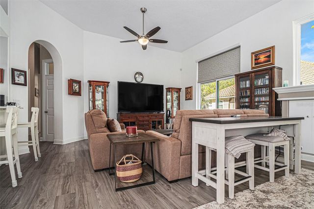 9537 CASTLEFORD POINT, Orlando, FL 32836