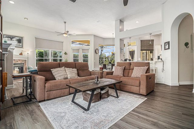 9537 CASTLEFORD POINT, Orlando, FL 32836