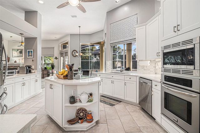 9537 CASTLEFORD POINT, Orlando, FL 32836