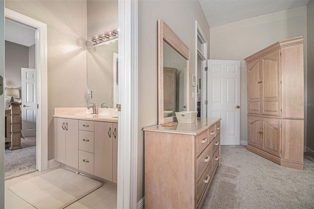 9537 CASTLEFORD POINT, Orlando, FL 32836