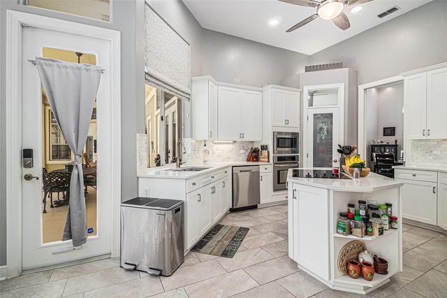 9537 CASTLEFORD POINT, Orlando, FL 32836