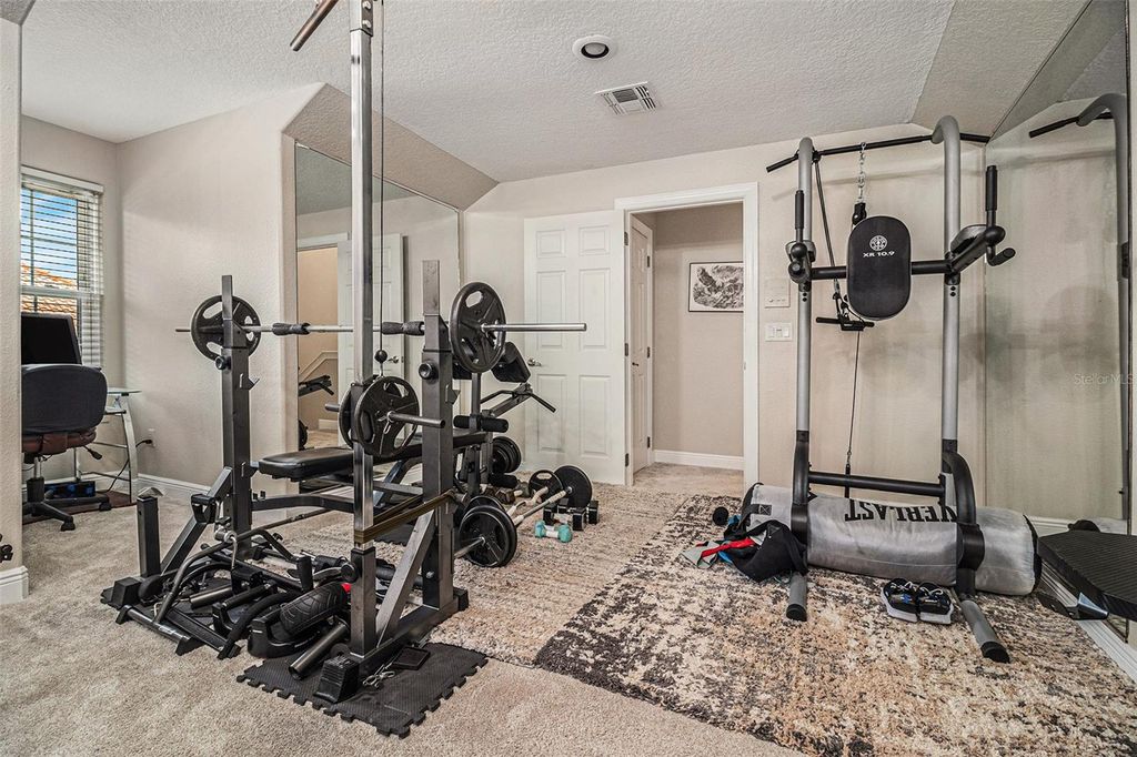 Image 40 of property listing at 9537 CASTLEFORD POINT, Orlando, FL 32836