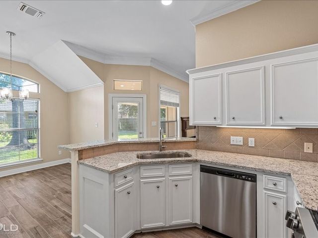 10440 Plum Creek Drive, Shreveport, LA 71106