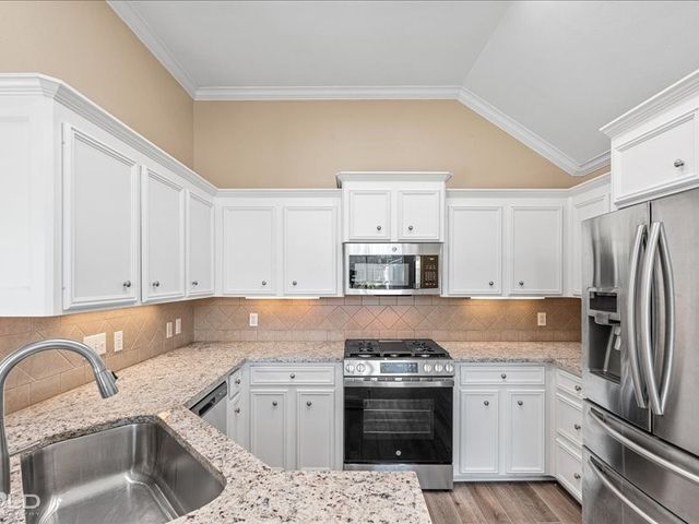 10440 Plum Creek Drive, Shreveport, LA 71106