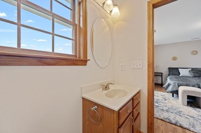 14 Belcourt Rd, Worcester, MA 01605