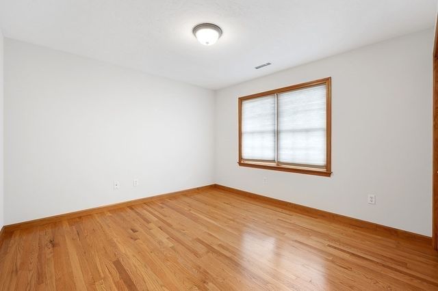 14 Belcourt Rd, Worcester, MA 01605