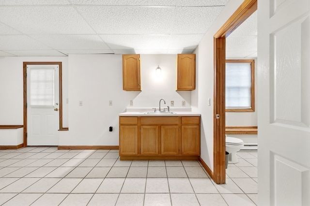 14 Belcourt Rd, Worcester, MA 01605