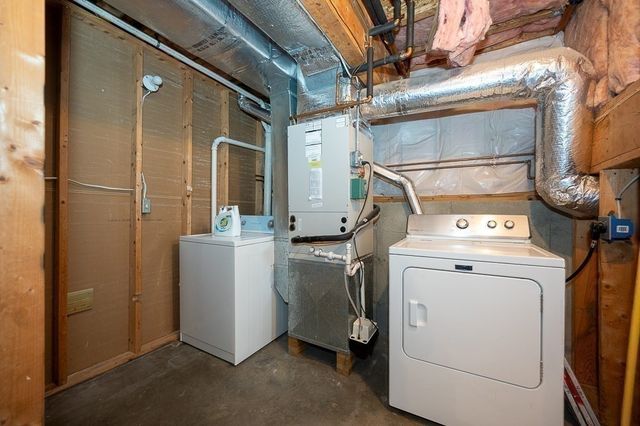 14 Belcourt Rd, Worcester, MA 01605