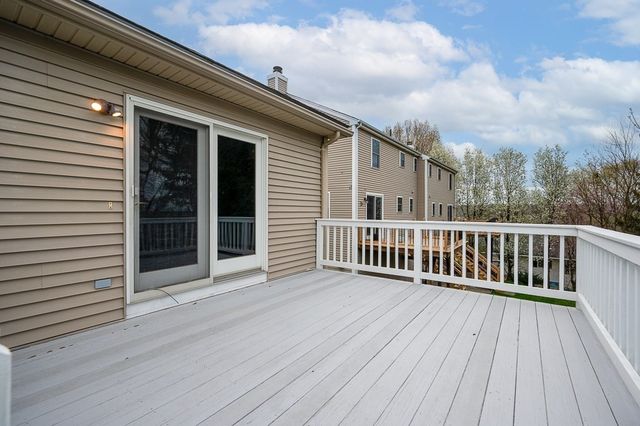 14 Belcourt Rd, Worcester, MA 01605