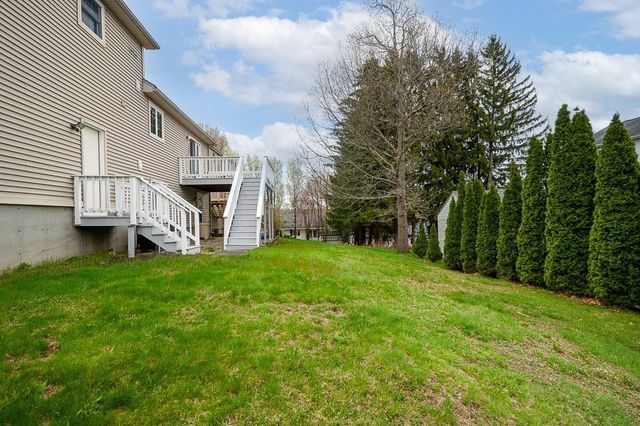 14 Belcourt Rd, Worcester, MA 01605