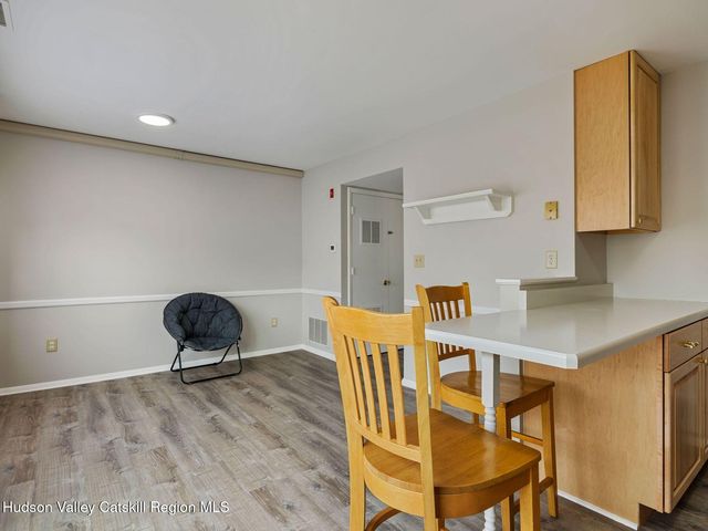39 Sunnybrook Circle, Highland, NY 12528