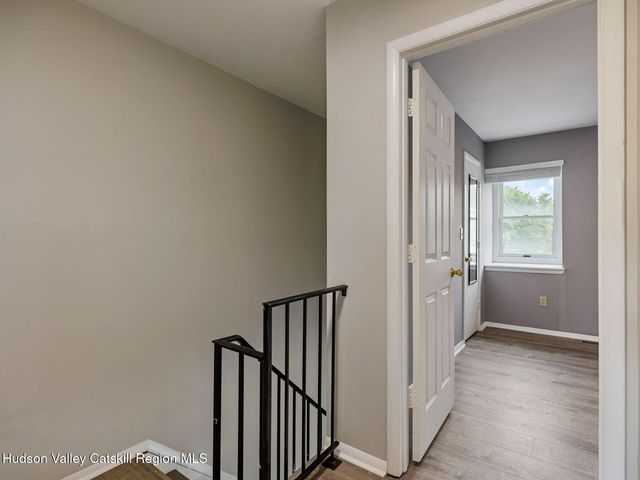 39 Sunnybrook Circle, Highland, NY 12528