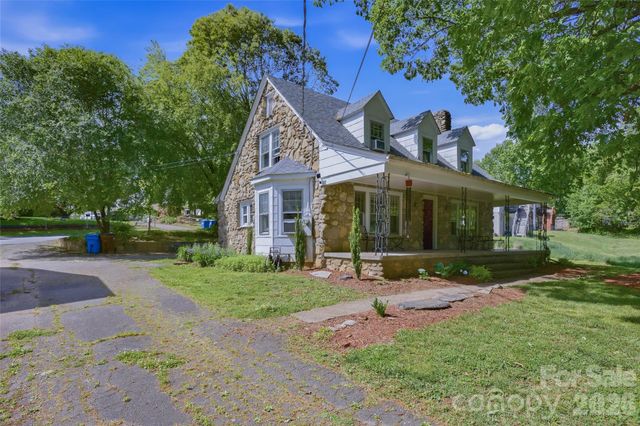 51 & 59 Gudger Road, Candler, NC 28715