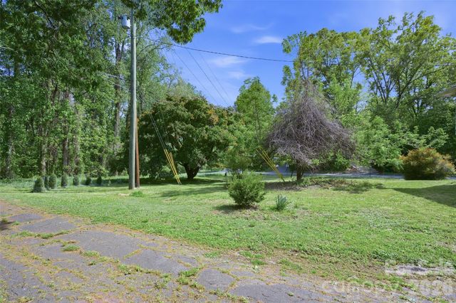 51 & 59 Gudger Road, Candler, NC 28715
