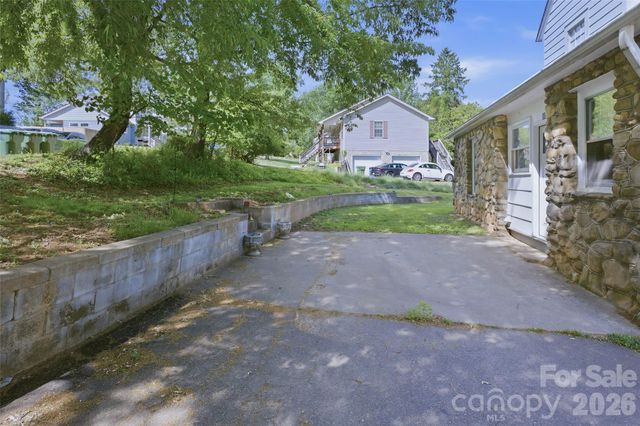 51 & 59 Gudger Road, Candler, NC 28715