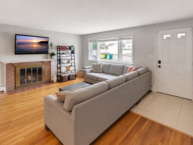 343 Lexington Street, Woburn, MA 01801