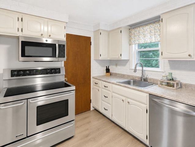343 Lexington Street, Woburn, MA 01801