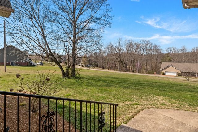 1250 Old East Side Rd, Burns, TN 37029