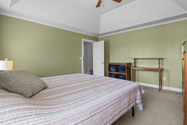 1250 Old East Side Rd, Burns, TN 37029