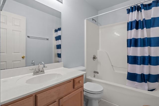 1250 Old East Side Rd, Burns, TN 37029