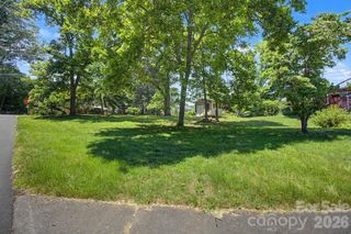 99999 College Crescent 2, Weaverville, NC 28787
