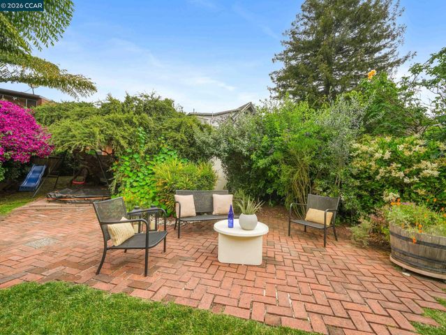 324 63Rd St, Oakland, CA 94618