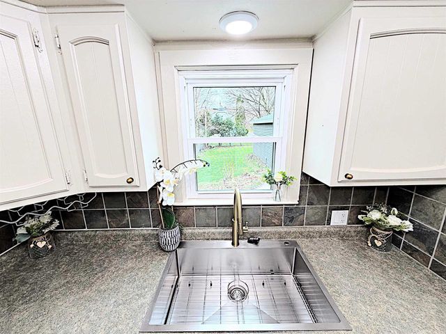 225 E CIRCLE STREET, Appleton, WI 54911