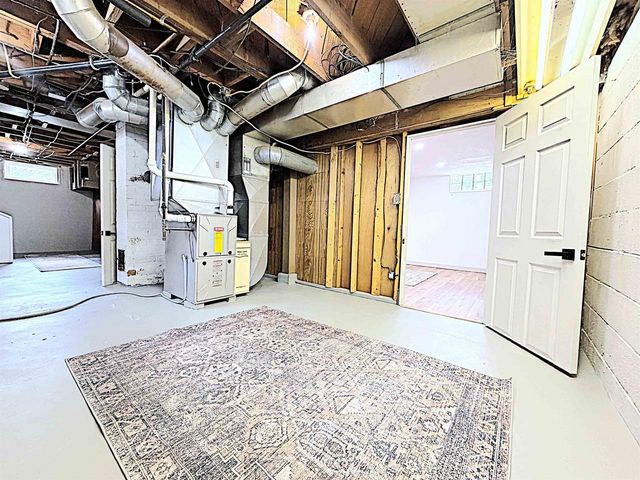 225 E CIRCLE STREET, Appleton, WI 54911