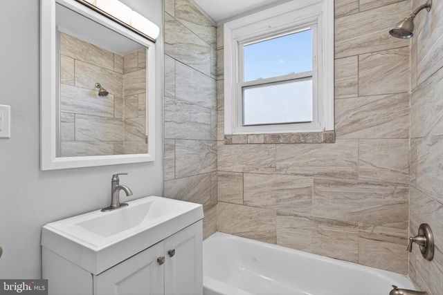 1122 W RIDGE RD, Marcus Hook, PA 19061