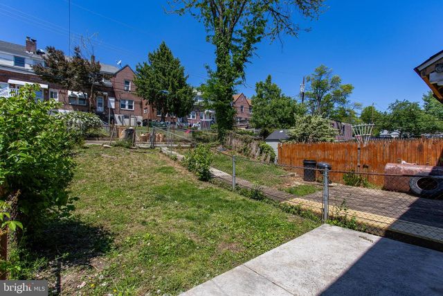 1122 W RIDGE RD, Marcus Hook, PA 19061