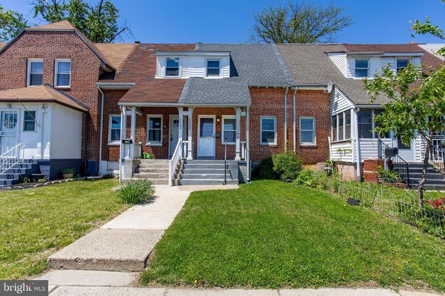 1122 W RIDGE RD, Marcus Hook, PA 19061