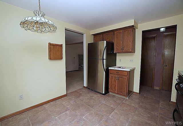 57 Wimbledon Lane, West Seneca, NY 14224