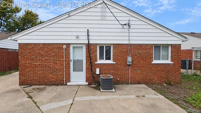 9325 Westpoint Street, Taylor, MI 48180