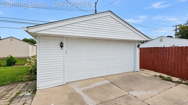 9325 Westpoint Street, Taylor, MI 48180