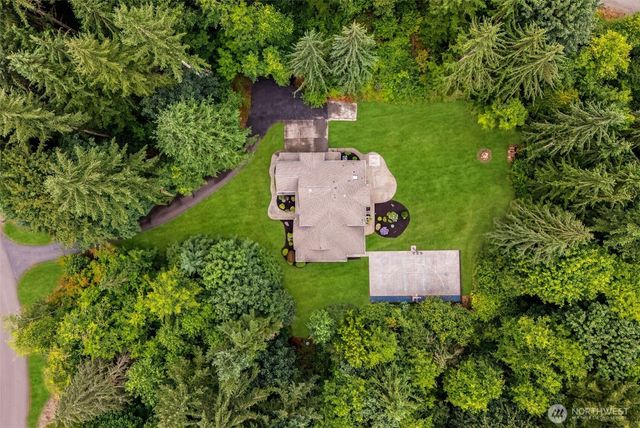 24984 SE 367th Way, Enumclaw, WA 98022
