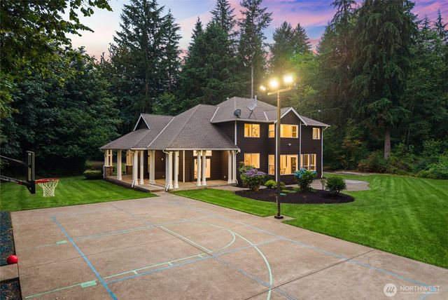 24984 SE 367th Way, Enumclaw, WA 98022
