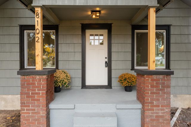 8102 E Valleyway Ave, Spokane Valley, WA 99212