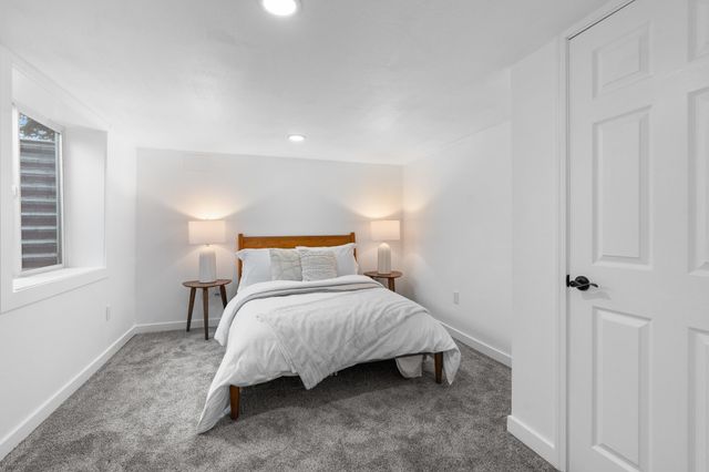 8102 E Valleyway Ave, Spokane Valley, WA 99212