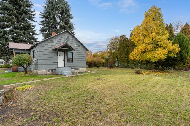 8102 E Valleyway Ave, Spokane Valley, WA 99212