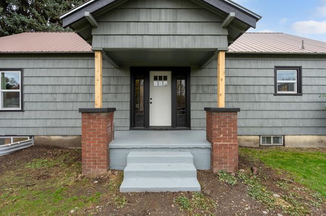 8102 E Valleyway Ave, Spokane Valley, WA 99212