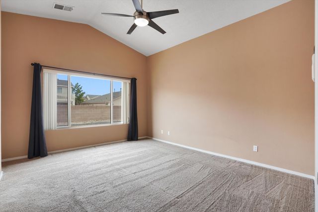 7701 Kentwood Avenue NW, Albuquerque, NM 87114