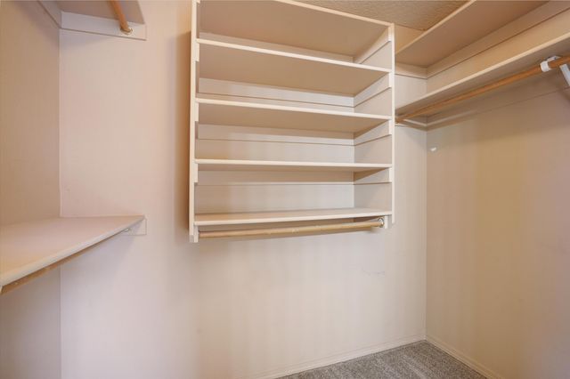 7701 Kentwood Avenue NW, Albuquerque, NM 87114