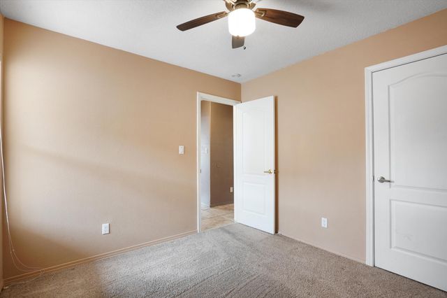 7701 Kentwood Avenue NW, Albuquerque, NM 87114