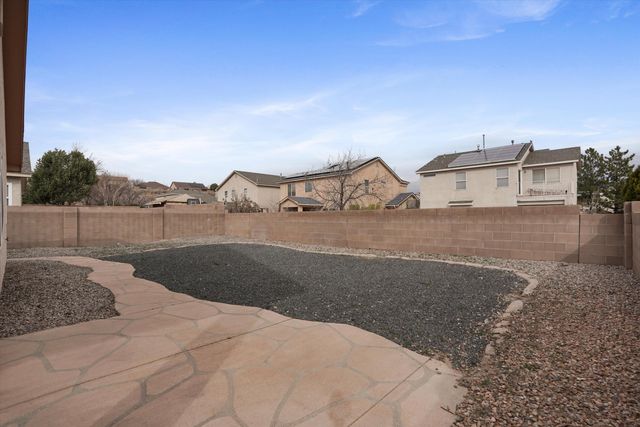 7701 Kentwood Avenue NW, Albuquerque, NM 87114