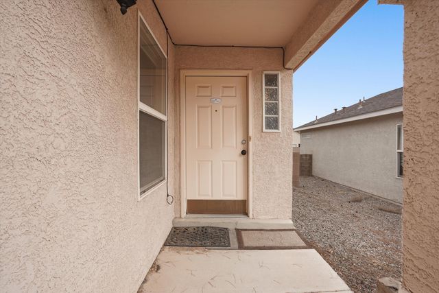 7701 Kentwood Avenue NW, Albuquerque, NM 87114